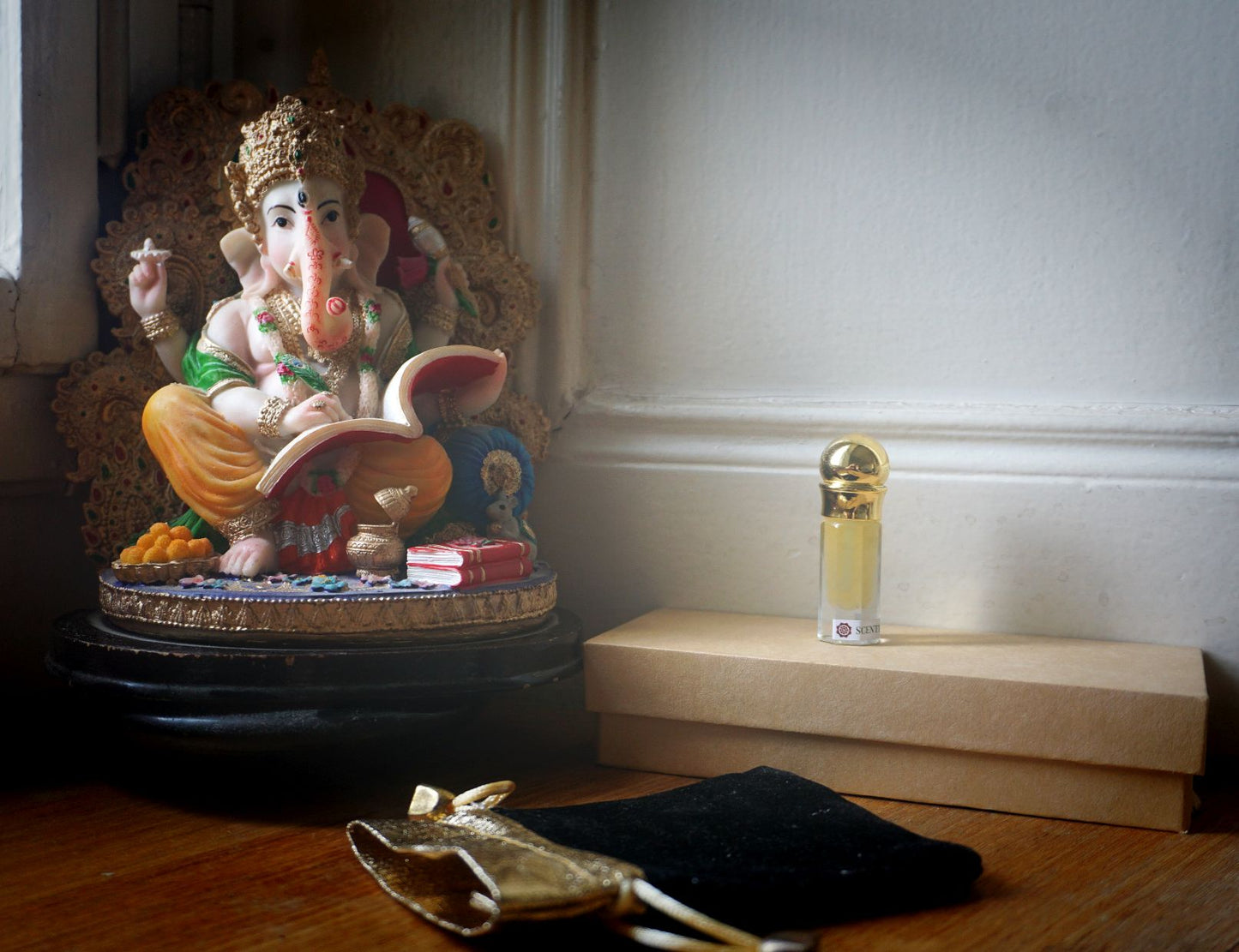 GANESH GOURMAND - A deep, rich and subtle Sandalwood oil
