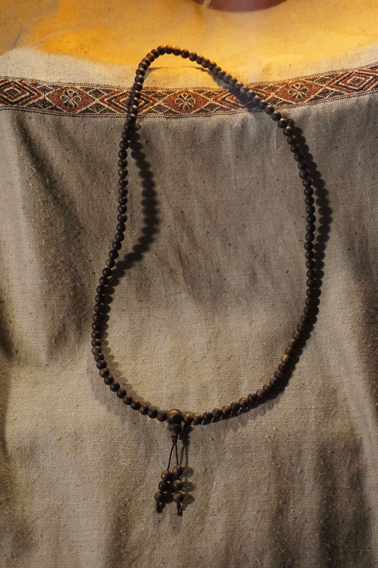 WILD VIETNAMESE AGARWOOD MALA - Rare - 108 Beads x 6mm - One single tree