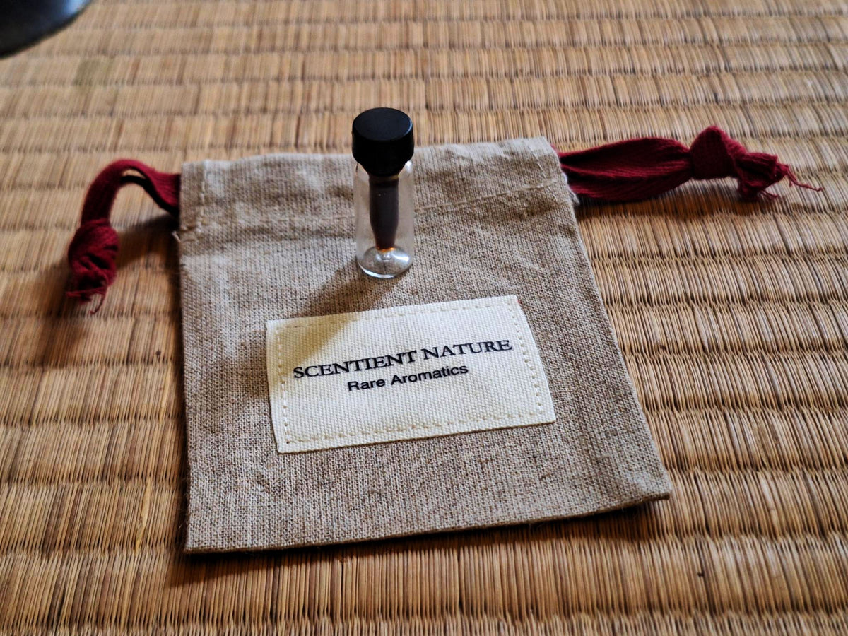1970's Karnataka dark Patchouli pure essential oil - Samples only