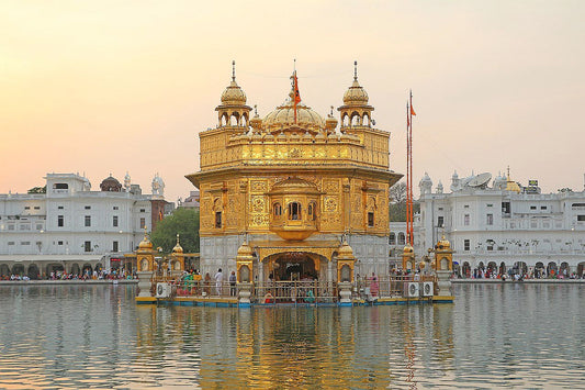 GOLDEN TEMPLE - An inspiring affordable Sandalwood oil from India