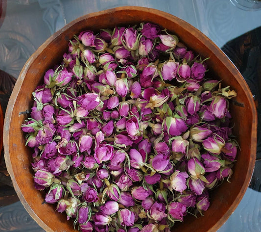DRIED ROSEBUDS [our estate] - Entirely natural